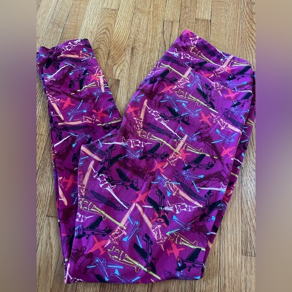 LuLaRoe Women’s Colorful Airplane Patterned Leggings TC - Picture 1 of 2